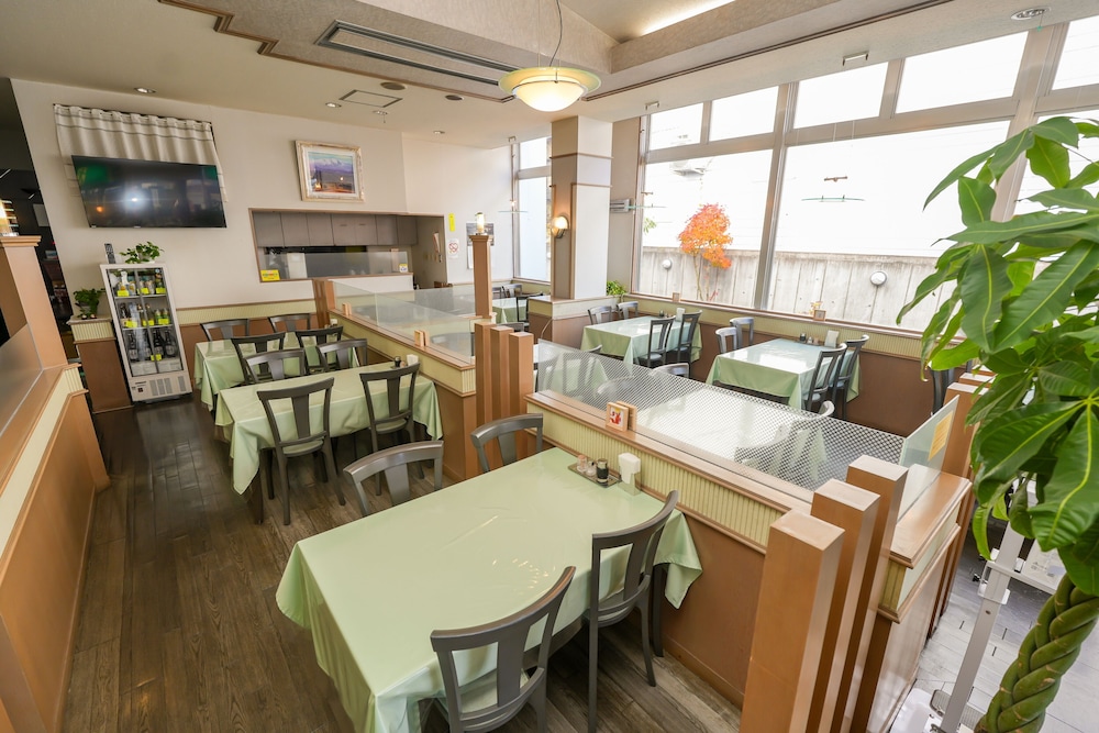Tendo Central Hotel 36/57