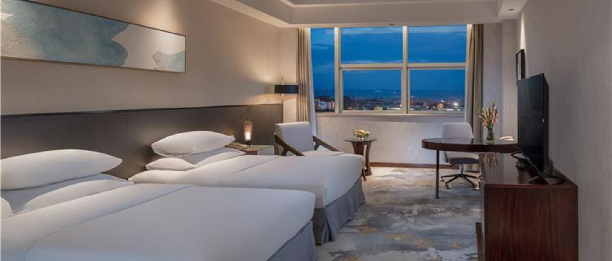 Golden Shining New Century Grand Hotel Beihai 25/49