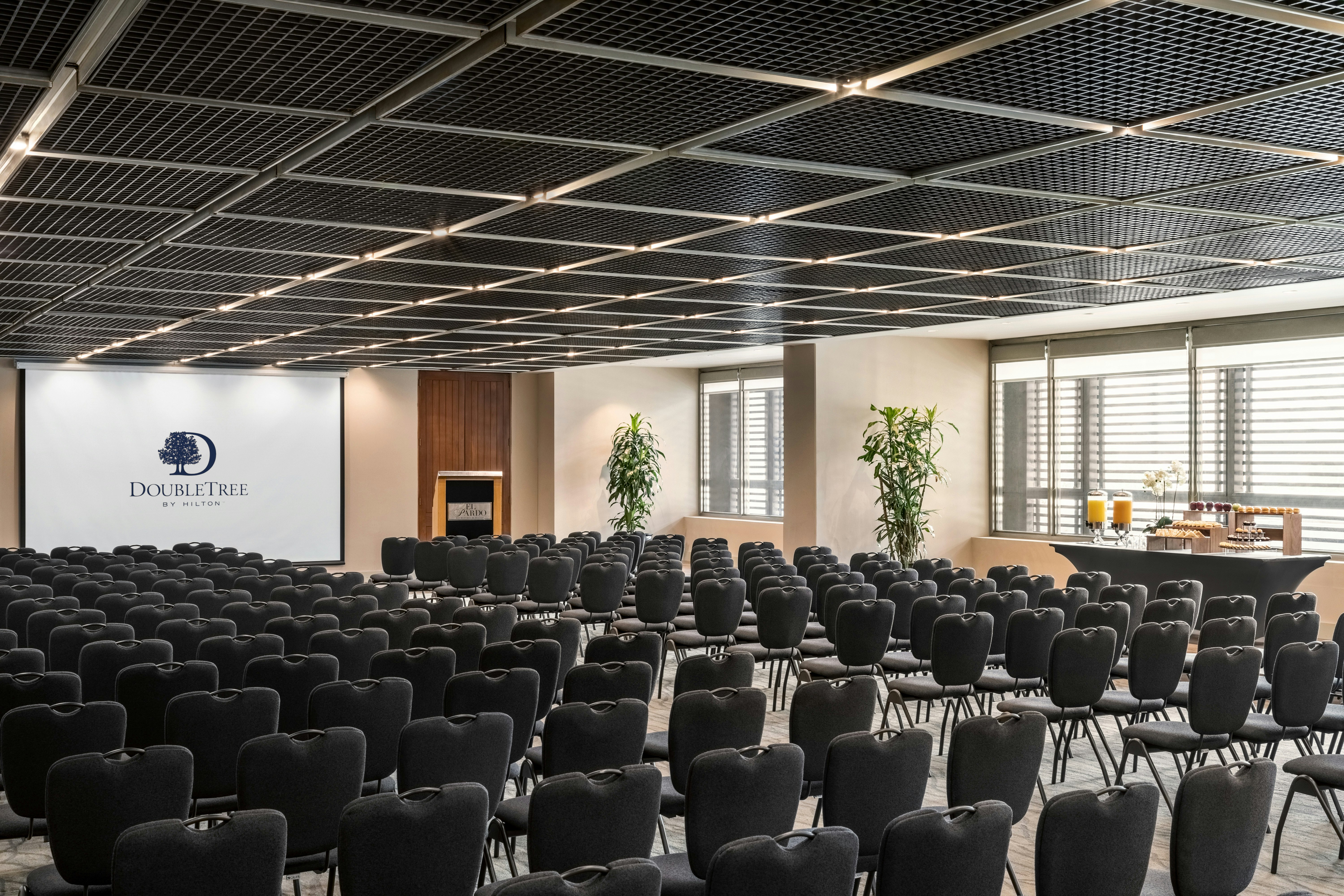 El Pardo Lima - A DoubleTree by Hilton Hotel 67/73