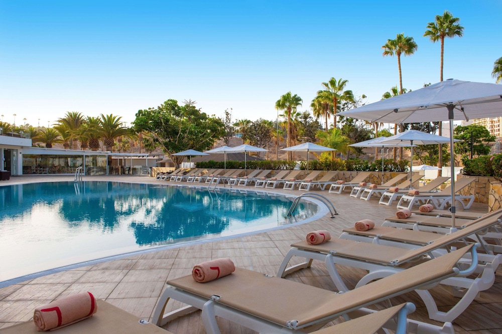 Ole Tropical Tenerife Adults Only 64/67