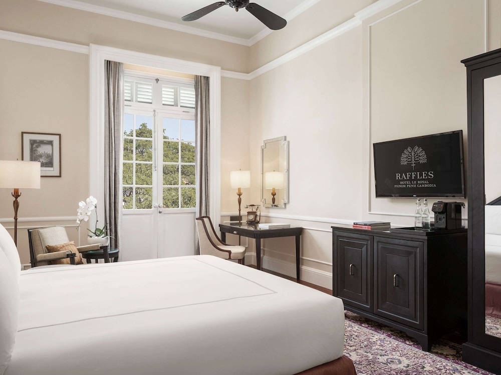 Raffles Hotel Le Royal 27/78