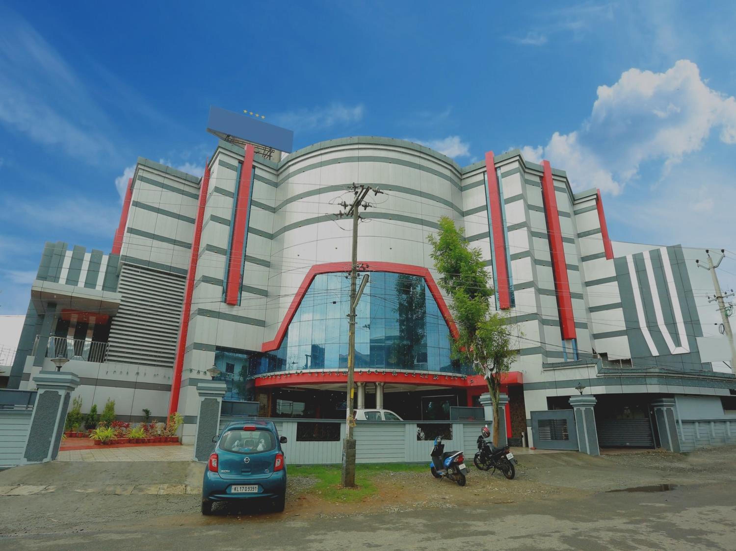 Capital O 14702 Kovilakam Residency 28/30