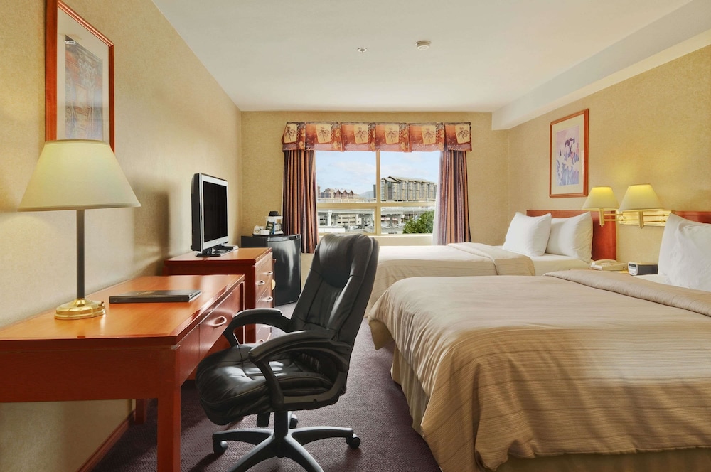 Days Inn By Wyndham Vancouver Airport 14/20