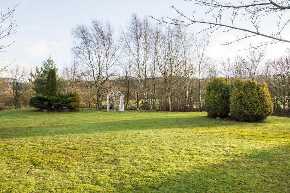 Foxfields Country Hotel 43/49