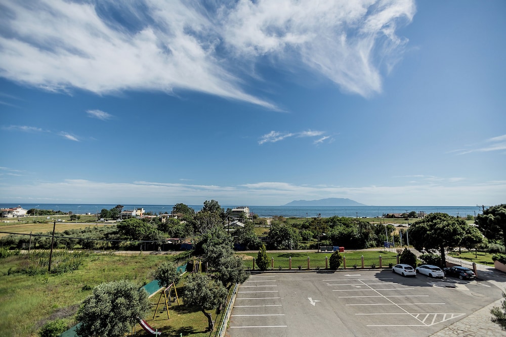 Thalassa Apartments 40/50