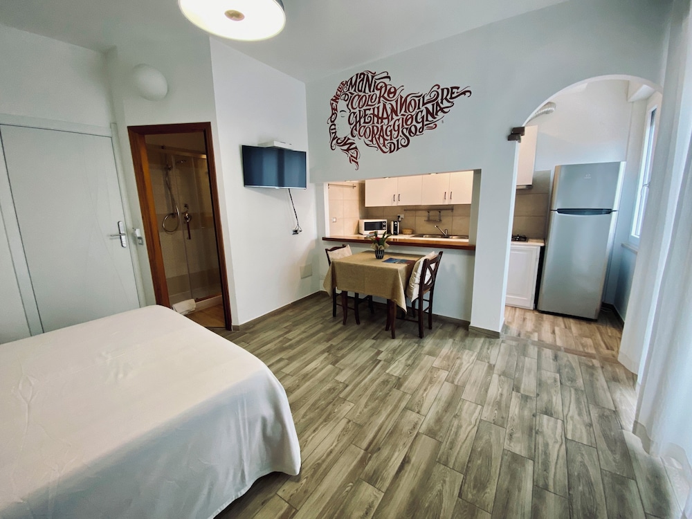 LOCANDA DEGLI ARTISTI 12/50