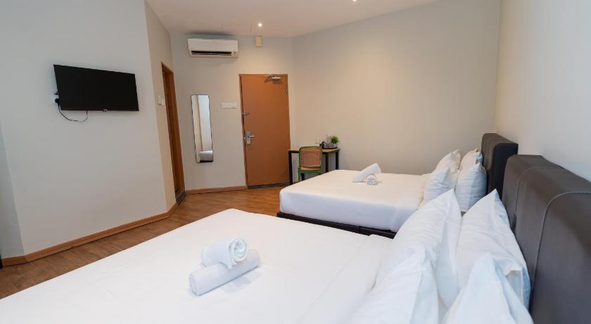 Swing & Pillows @ Sky Star KLIA 1 KLIA 2 37/52
