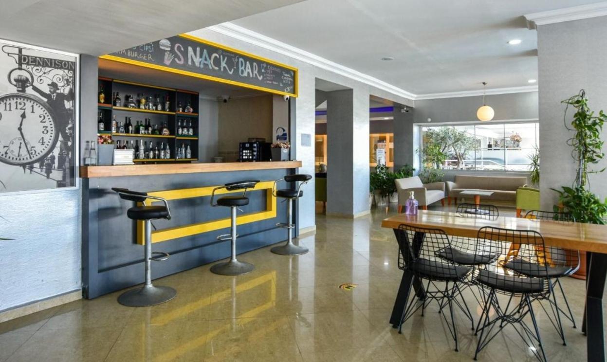 Acem Hotel 7/50