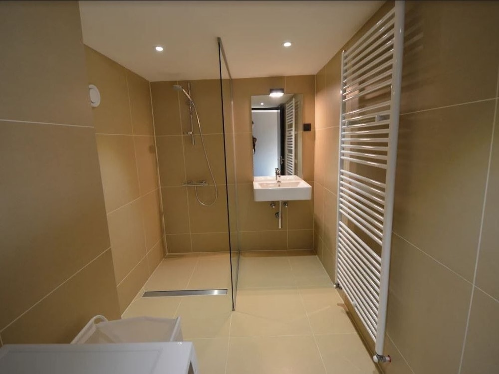 Amosa Hotel Liege & Sava Natures Cuisine 48/50