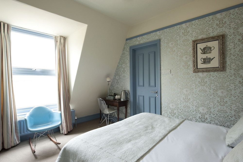 Brooks Guesthouse 20/79