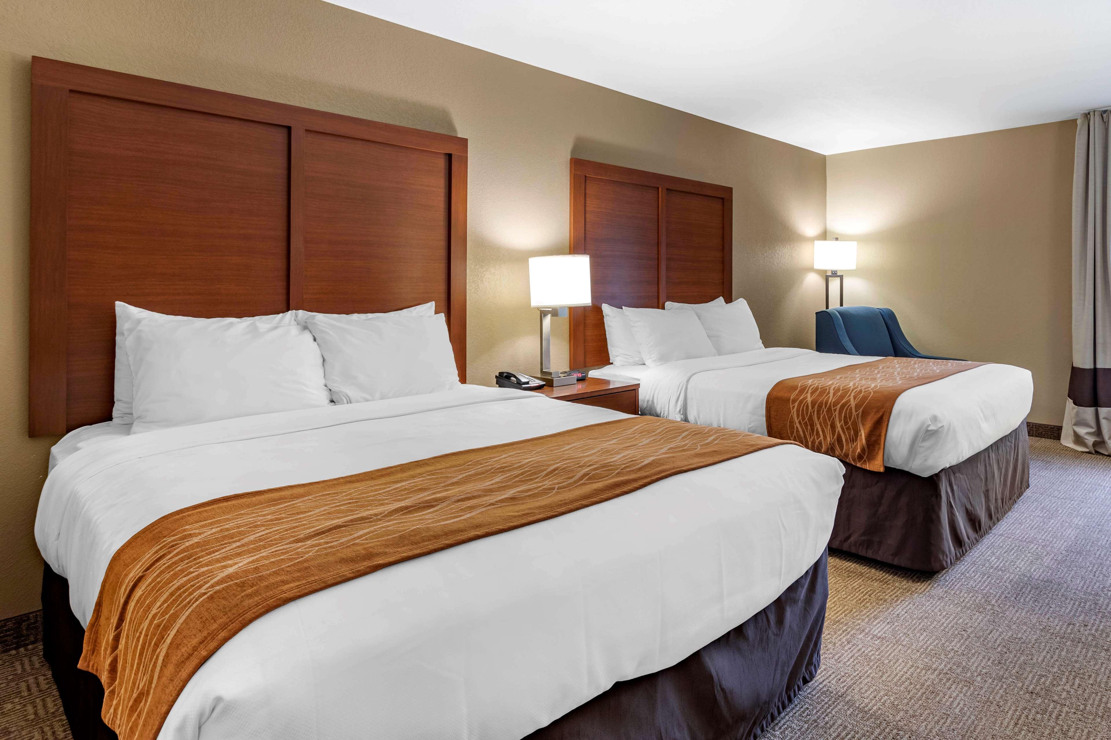 ROOM, 2 QUEEN BEDS