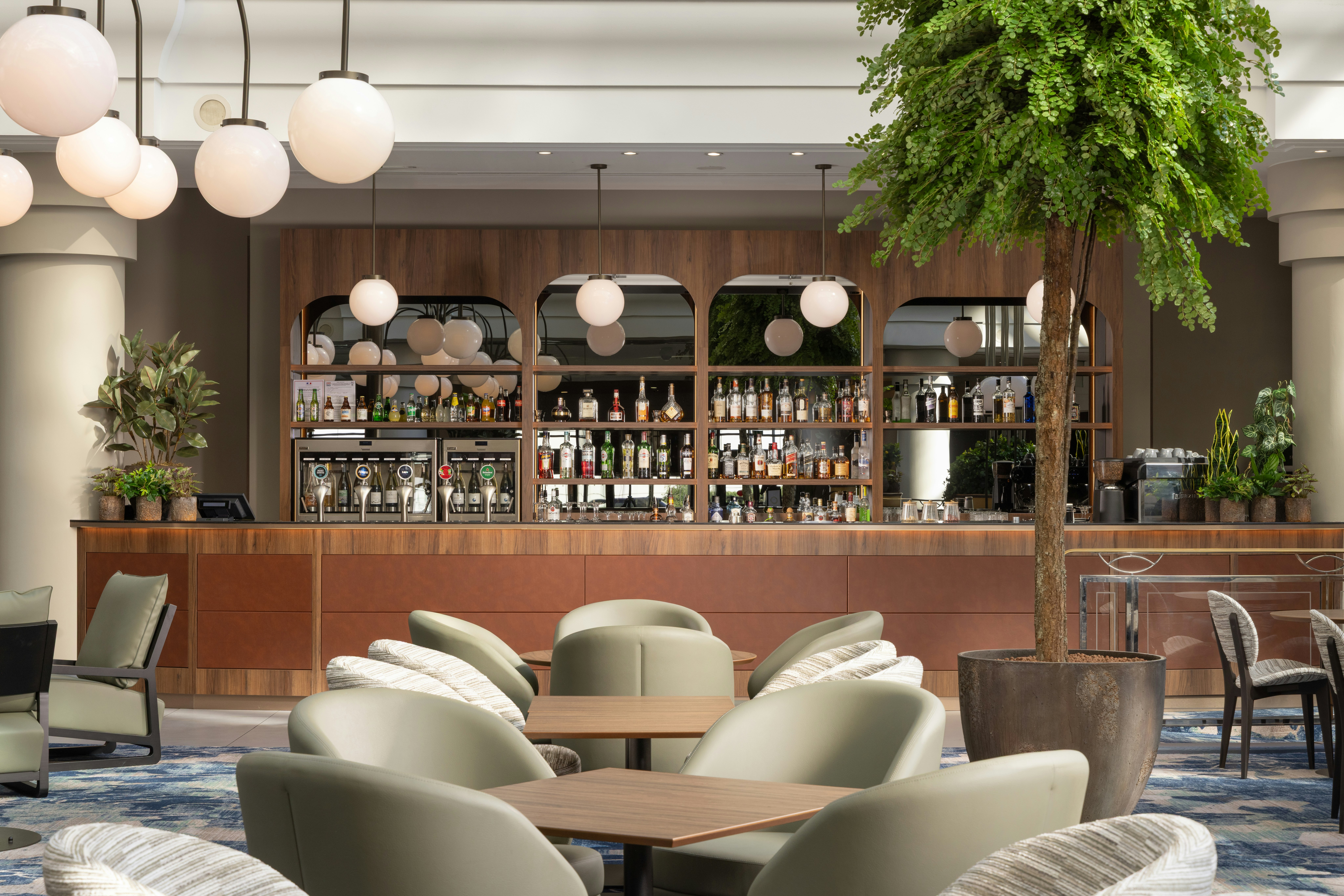 Hilton Paris Charles De Gaulle Airport 70/84