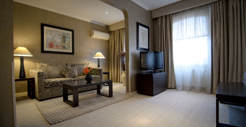 The Beaufort Knightsbridge 35/41