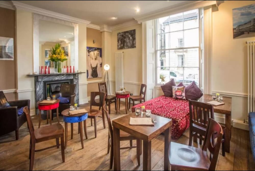 Clifton Hotel 50/53
