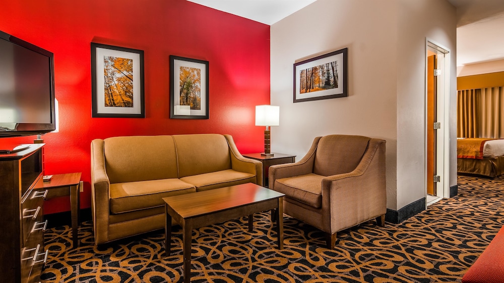 Best Western Plus Brandywine Inn & Suites 26/40