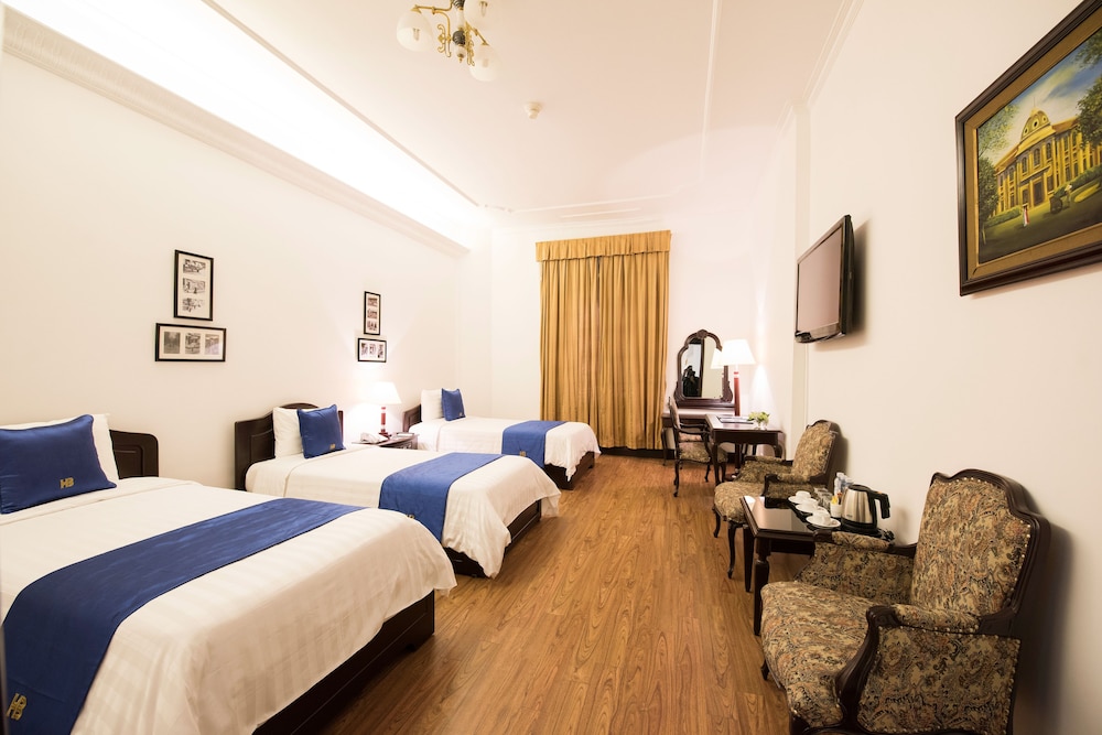Hoa Binh Hotel 34/69