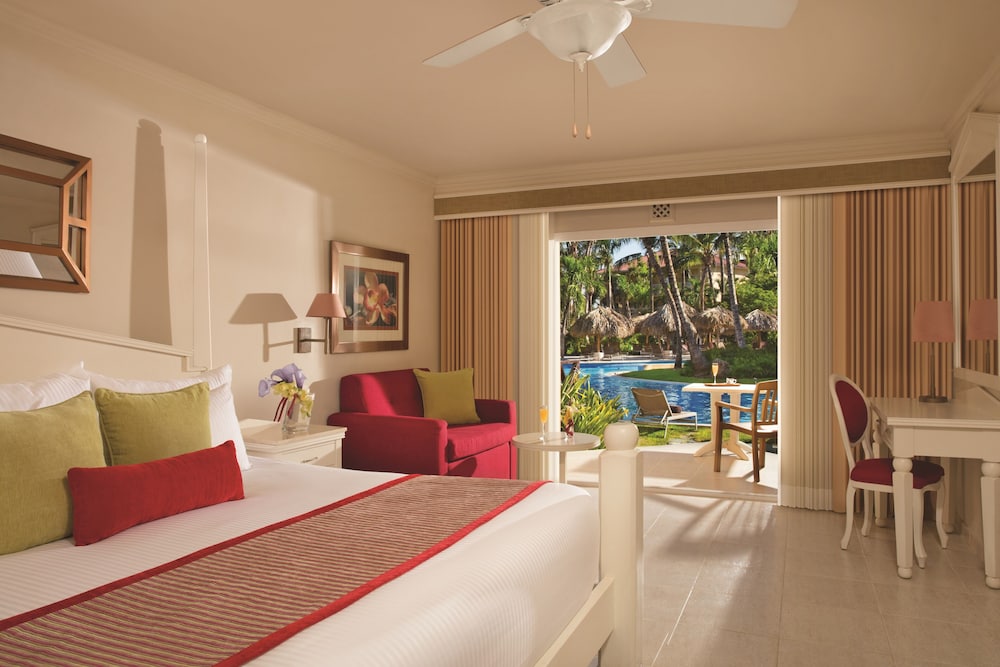 Wyndham Alltra Punta Cana All-Inclusive Resort Hotel 9/50