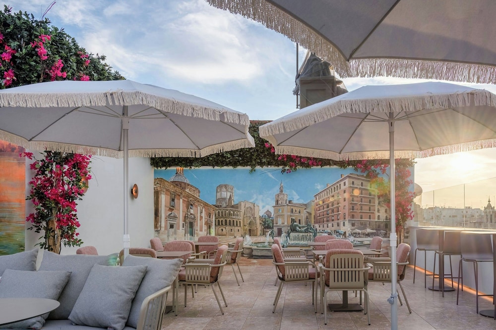 Grand Hotel Centenari, Valencia, Autograph Collection 32/50