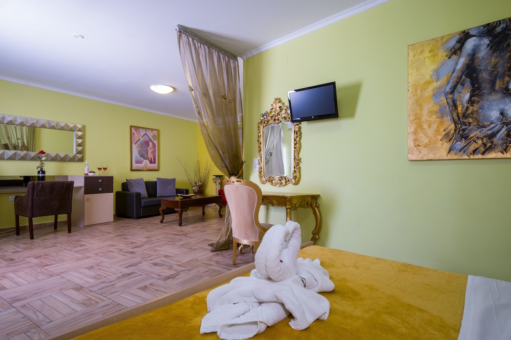 Paradice Hotel Luxury Suites 29/50