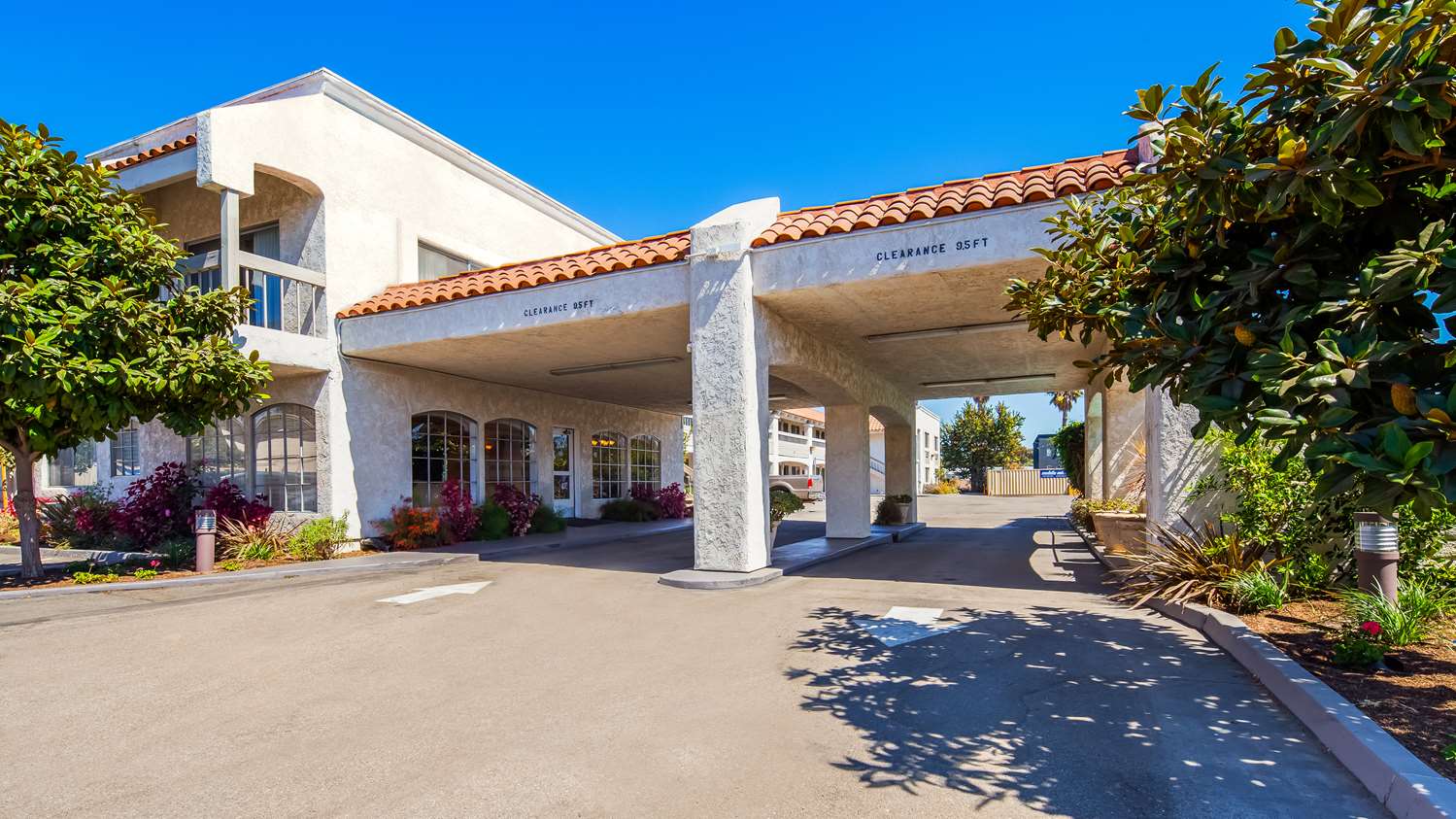 Surestay Hotel By Best Western Camarillo 17/19