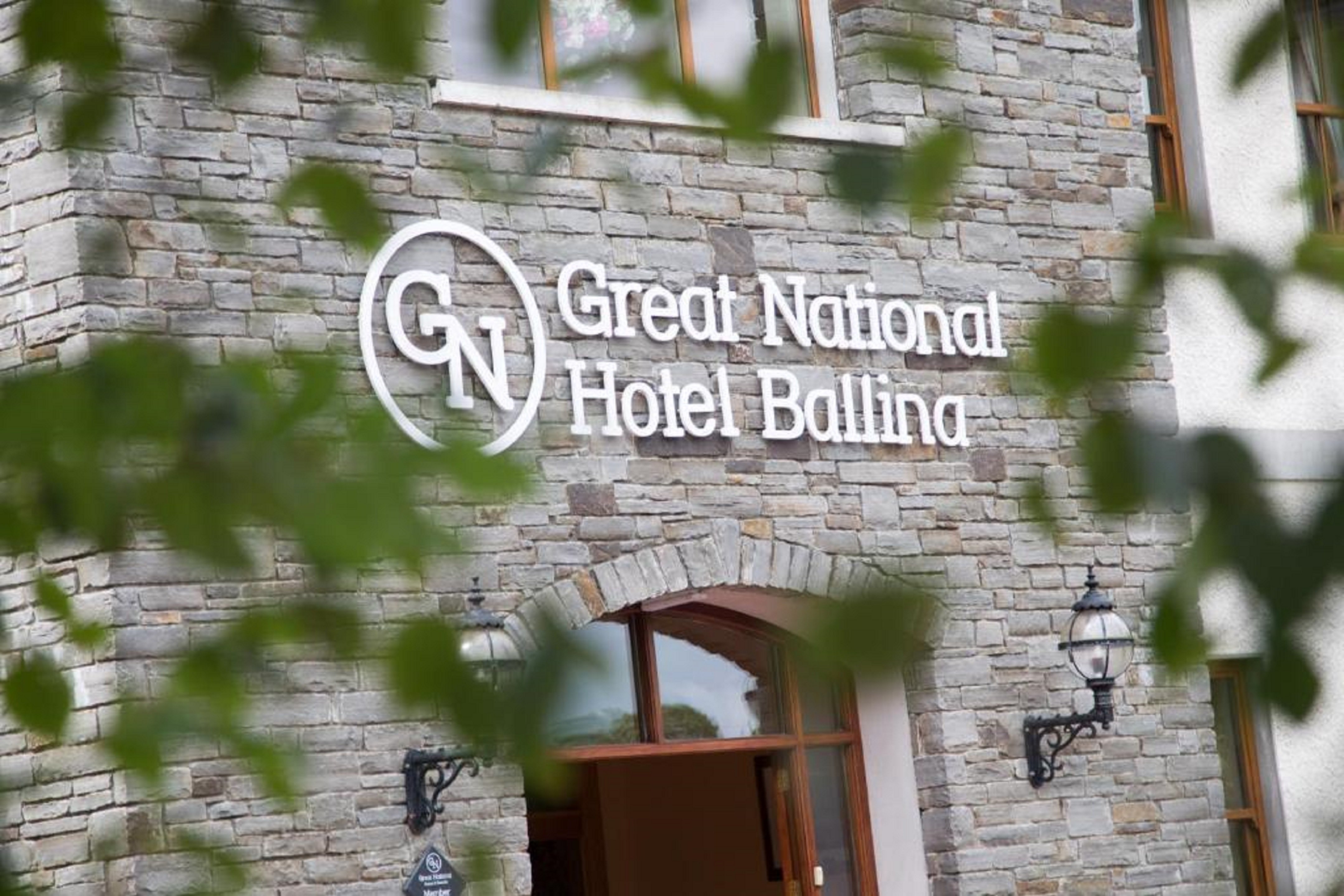 Great National Hotel Ballina 7/92