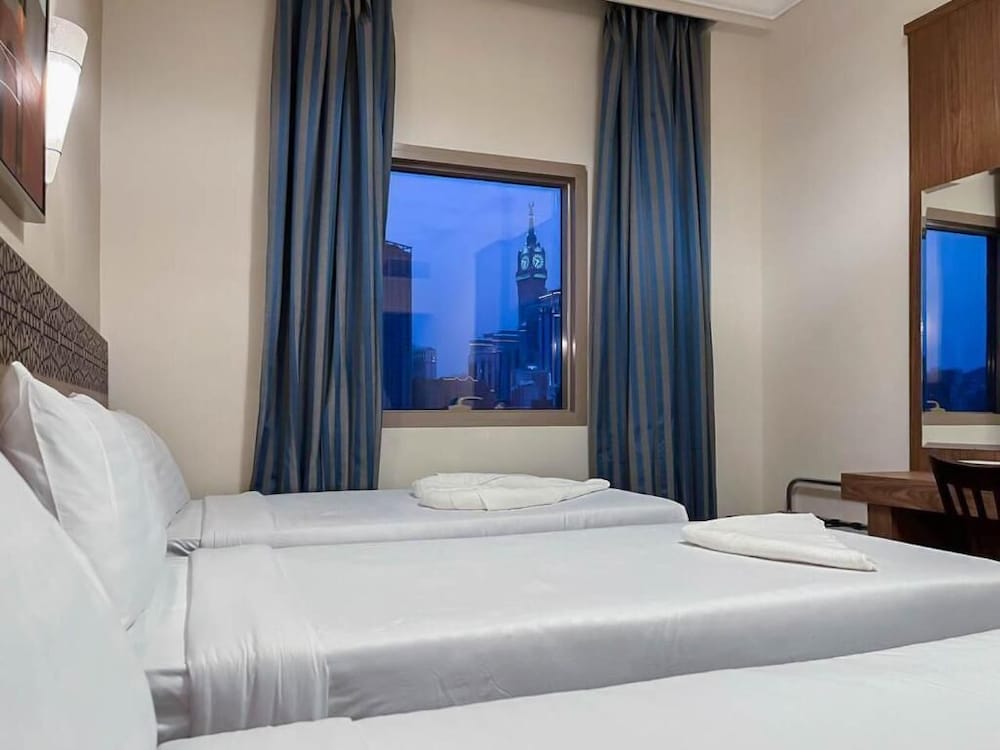 Hussein Hassan Ali Bayari Hotel 15/61