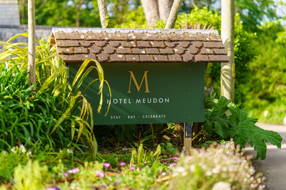Meudon Hotel 5/50