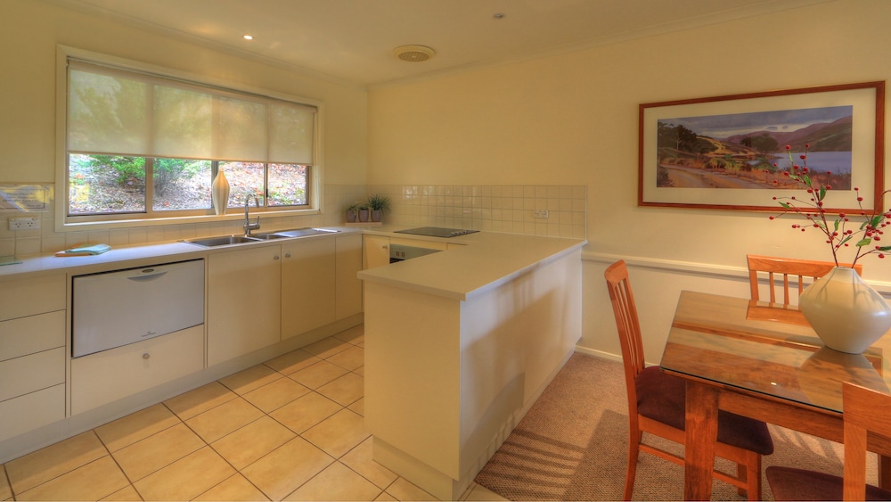 CHESTNUT TREE HOLIDAY APARTMENTS 19/50