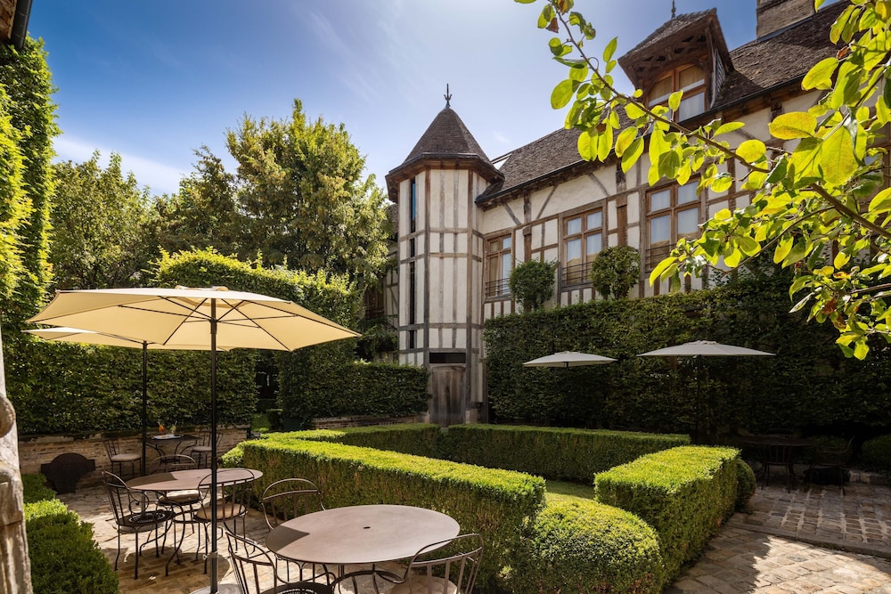 Hotel La Maison De Rhodes 40/50