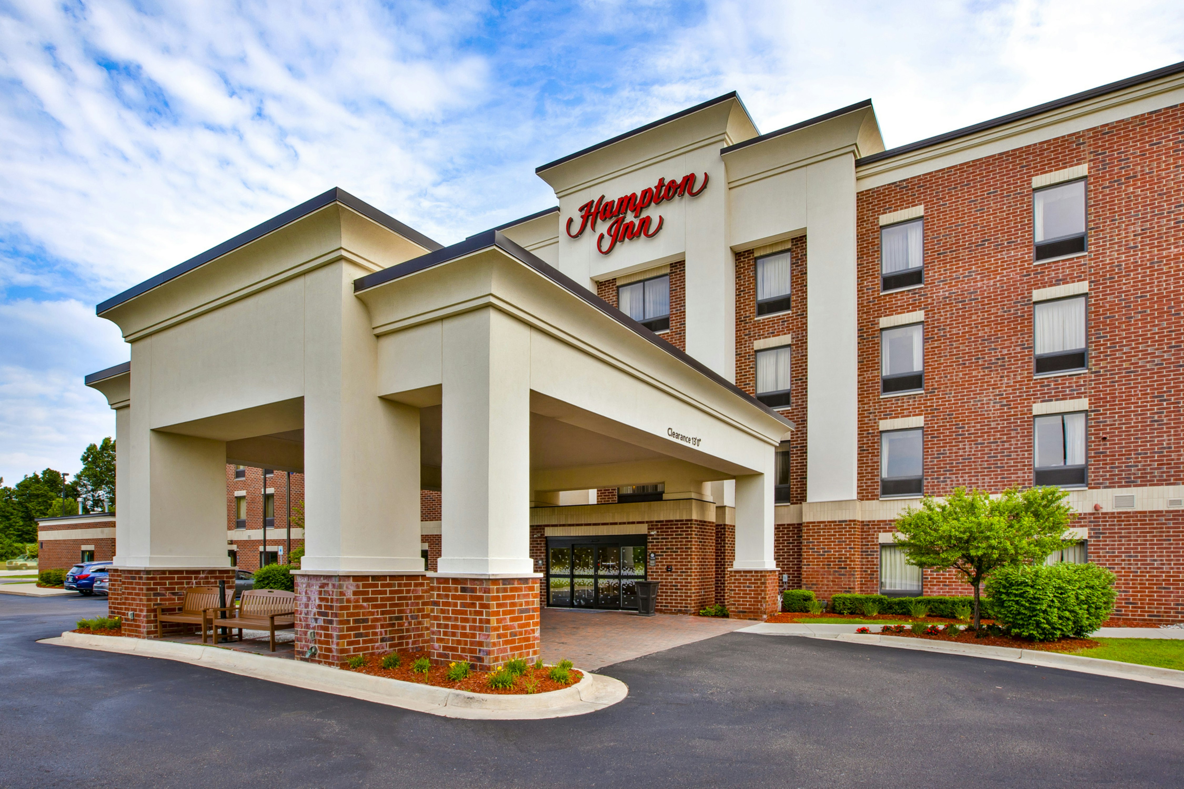 Hampton Inn Detroit/Utica-Shelby Township 21/22