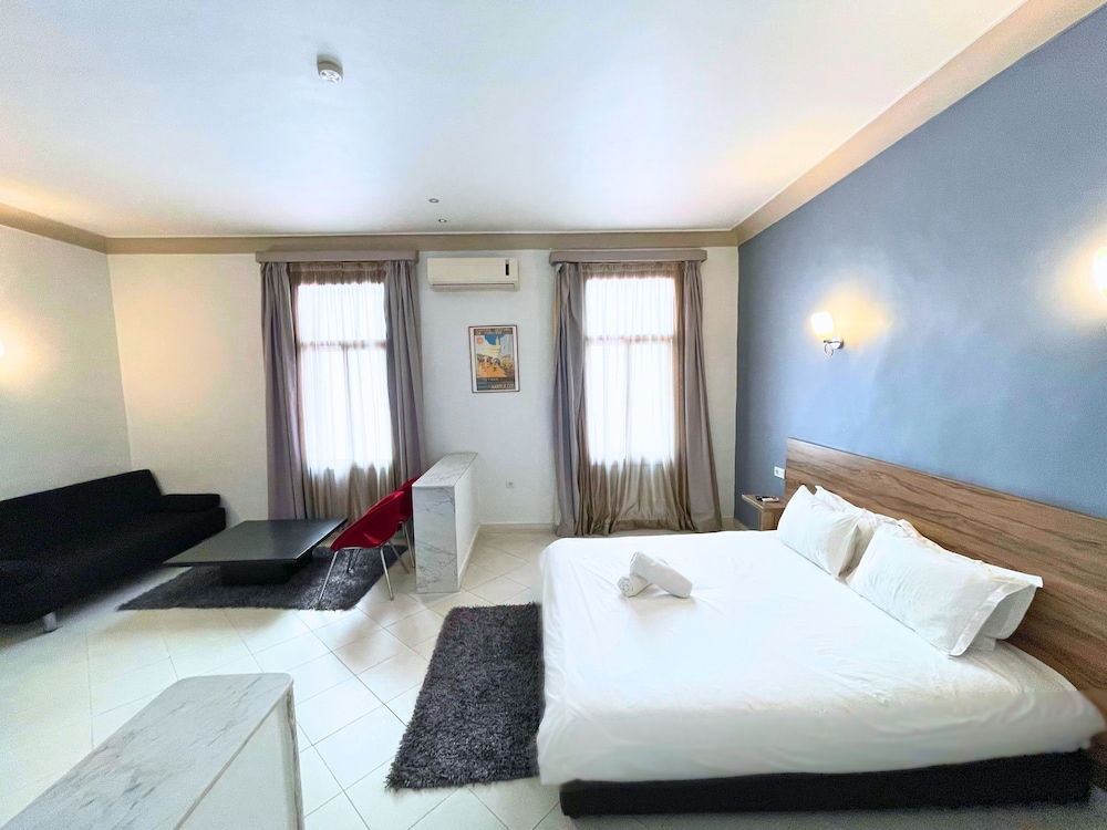 Hotel Olympic 13/41