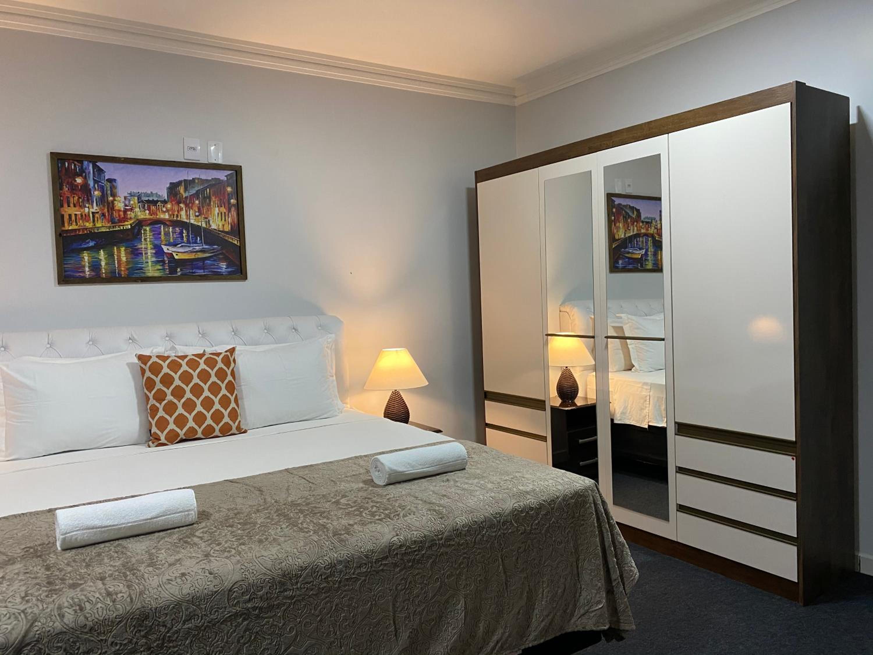 Quarto Luxo Silver 1/14