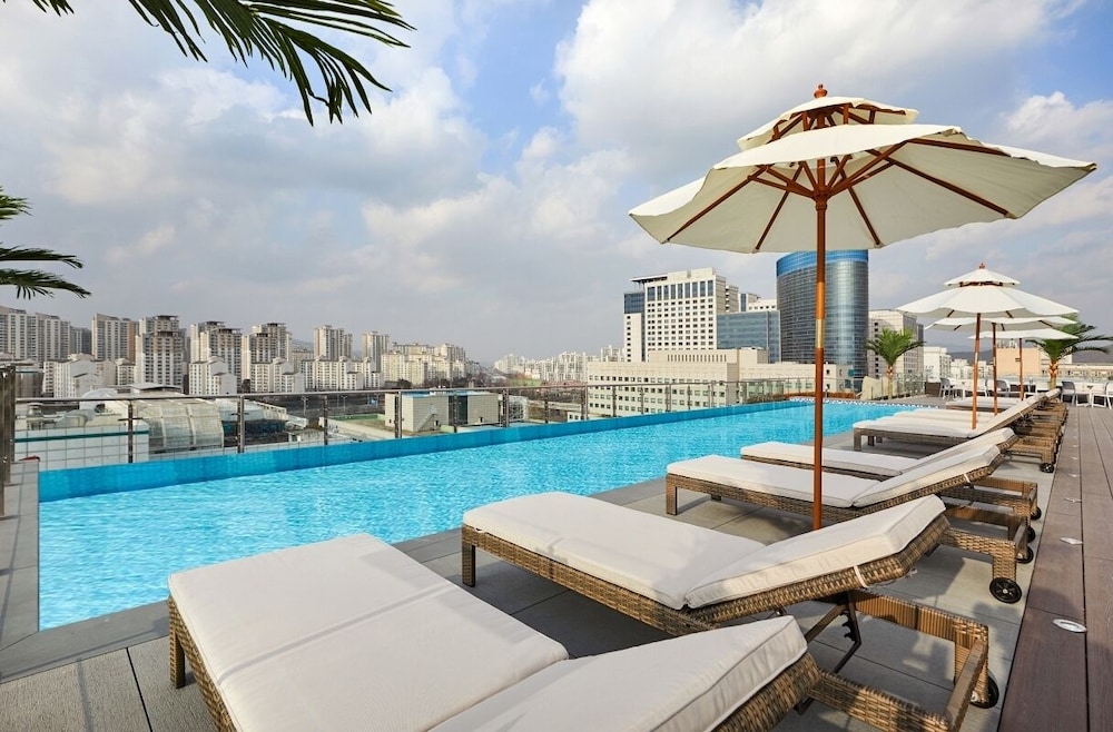 Hotel Skypark Central Seoul Pangyo 61/65