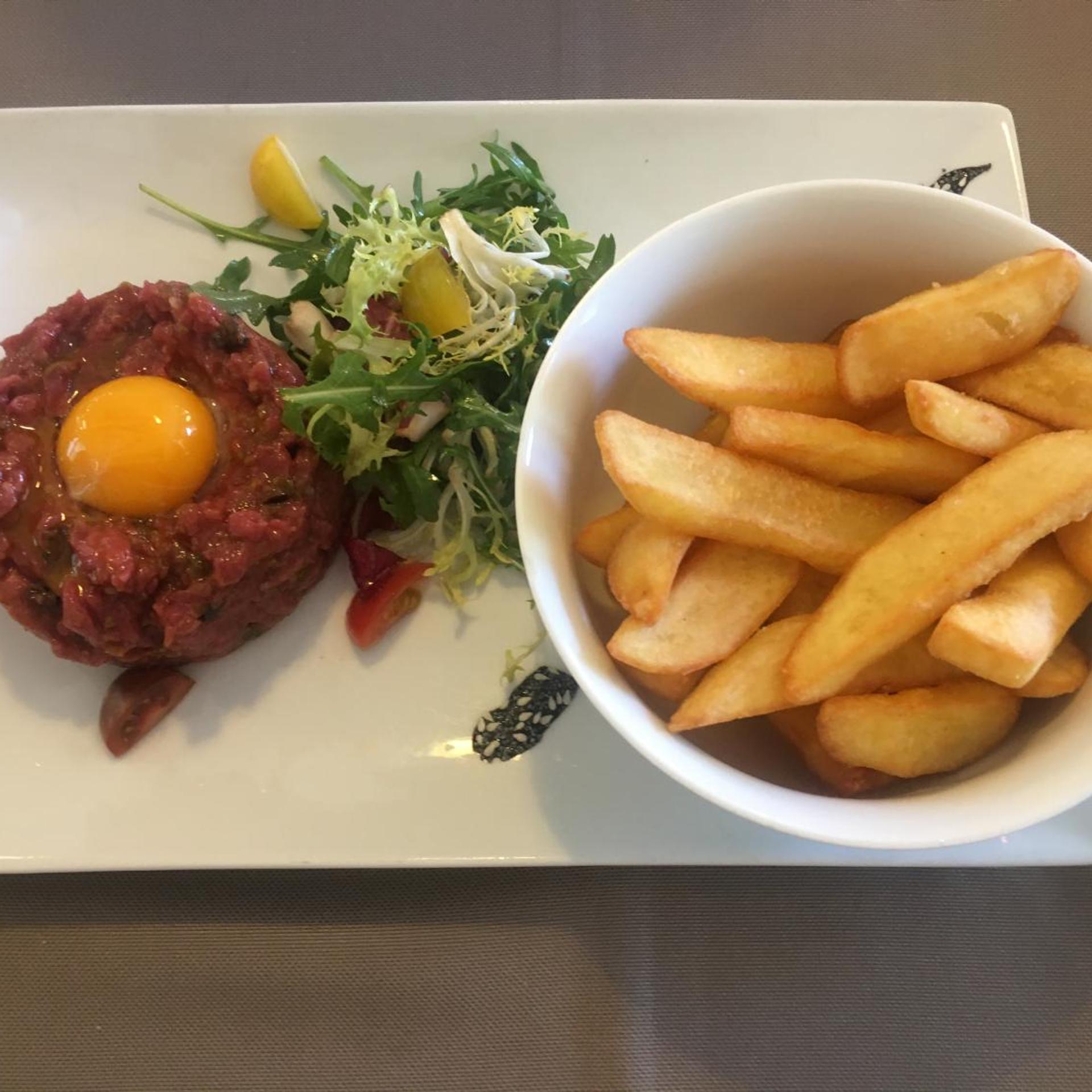 Hotel La Cle Des Champs 11/24