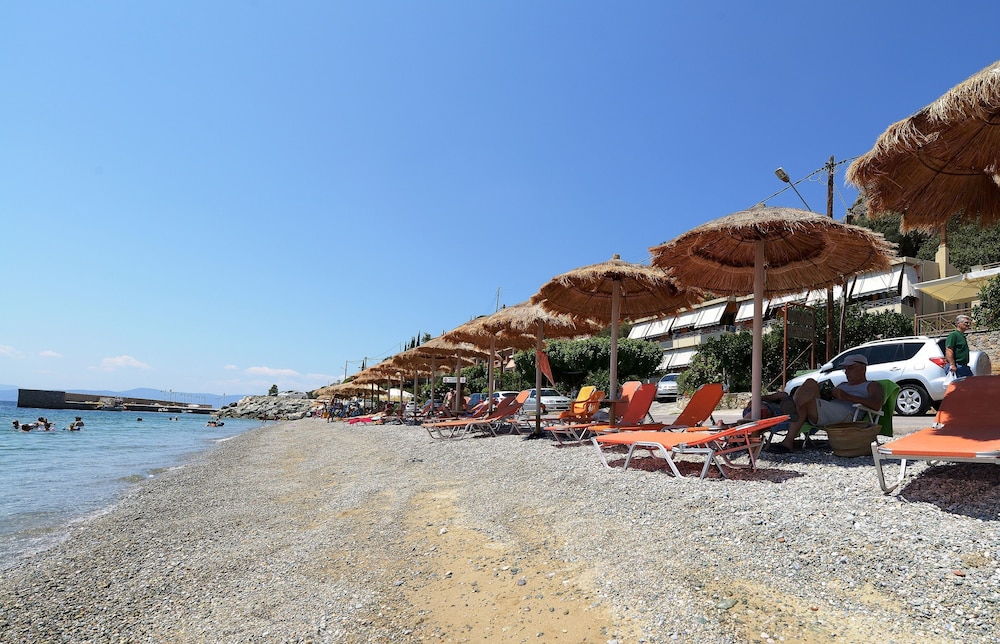 Ilia Mare Hotel 43/48