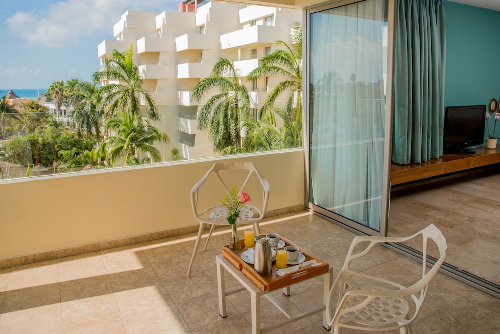 Privilege Aluxes Isla Mujeres - Adults Only 12/68