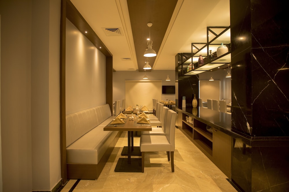 S Hotels 25/50