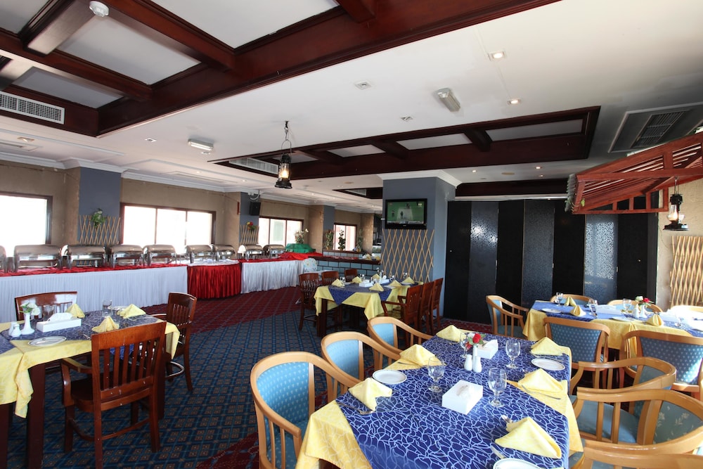 Ramee Guestline Hotel 42/63