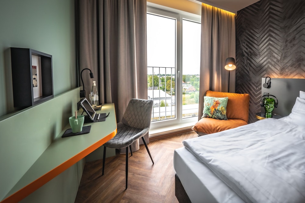 SUPERIOR, TWIN BEDS