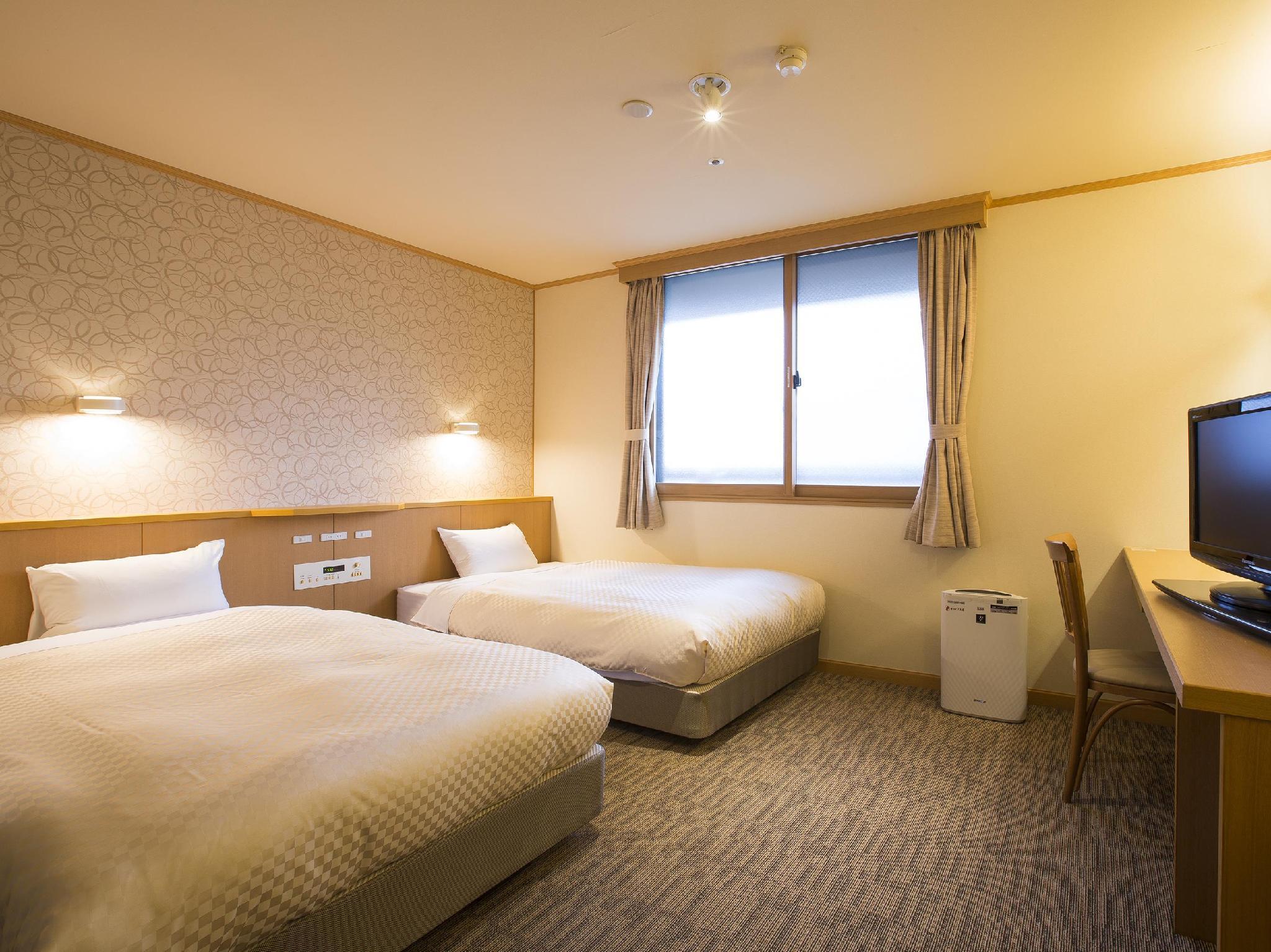 Semi Room, 2 Semi Double Beds