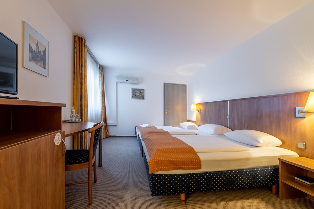Trip Inn Kongresshotel Rodgau 25/70