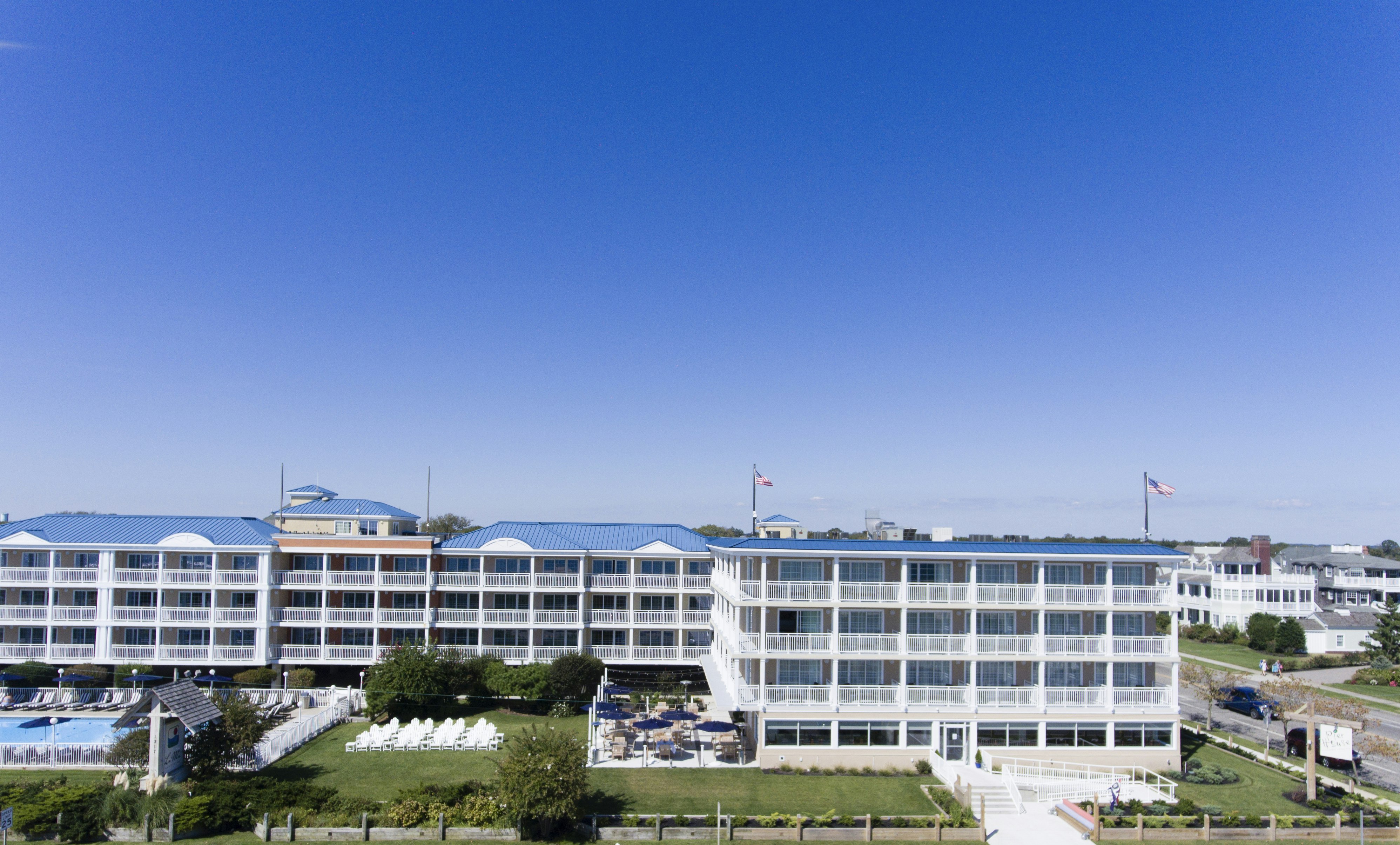 La Mer Beachfront Inn 2/38