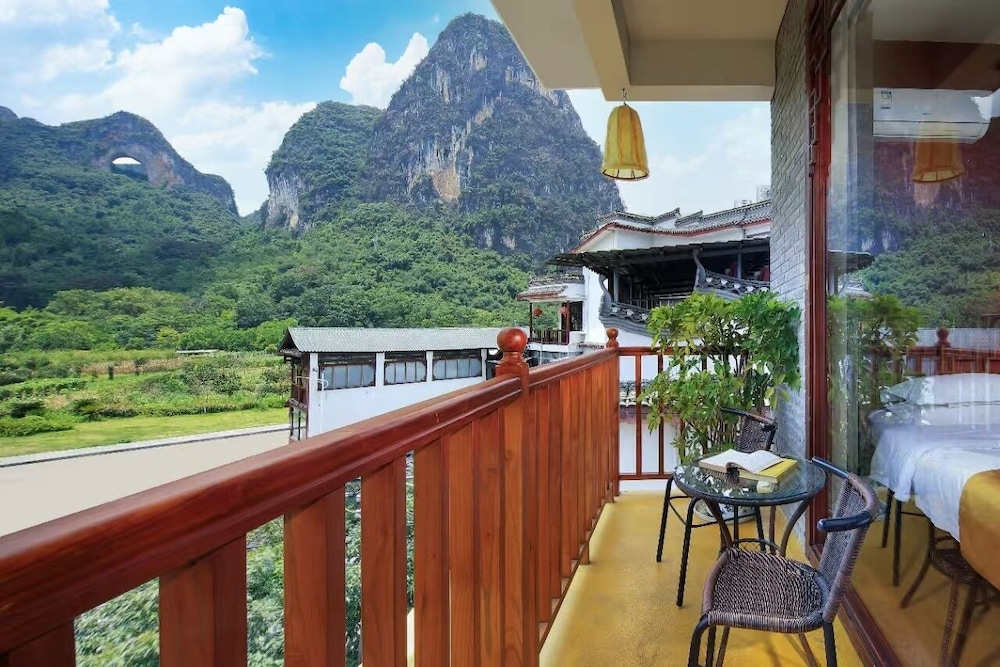 Yangshuo Village Inn 5/50