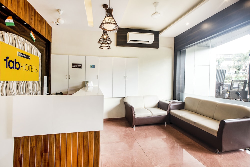 Fabhotel Amour Andheri East 11/17