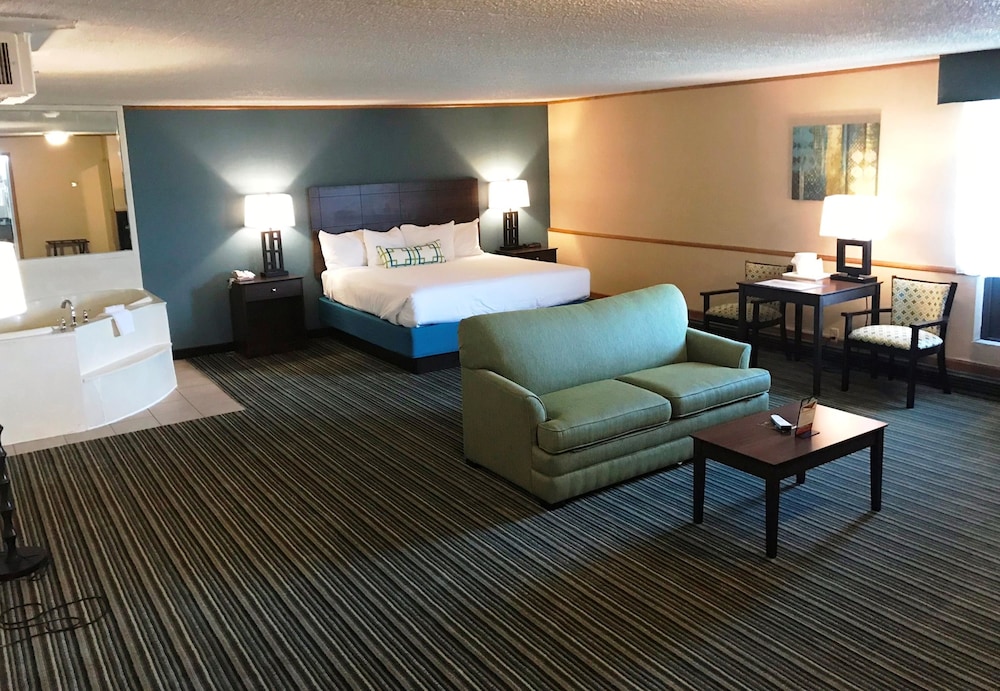 Best Western Woodhaven Inn 28/43