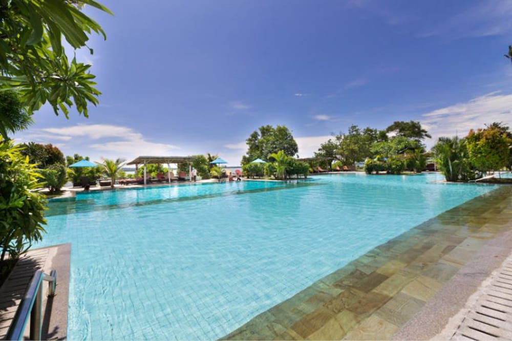 Peninsula Bay Resort 26/50