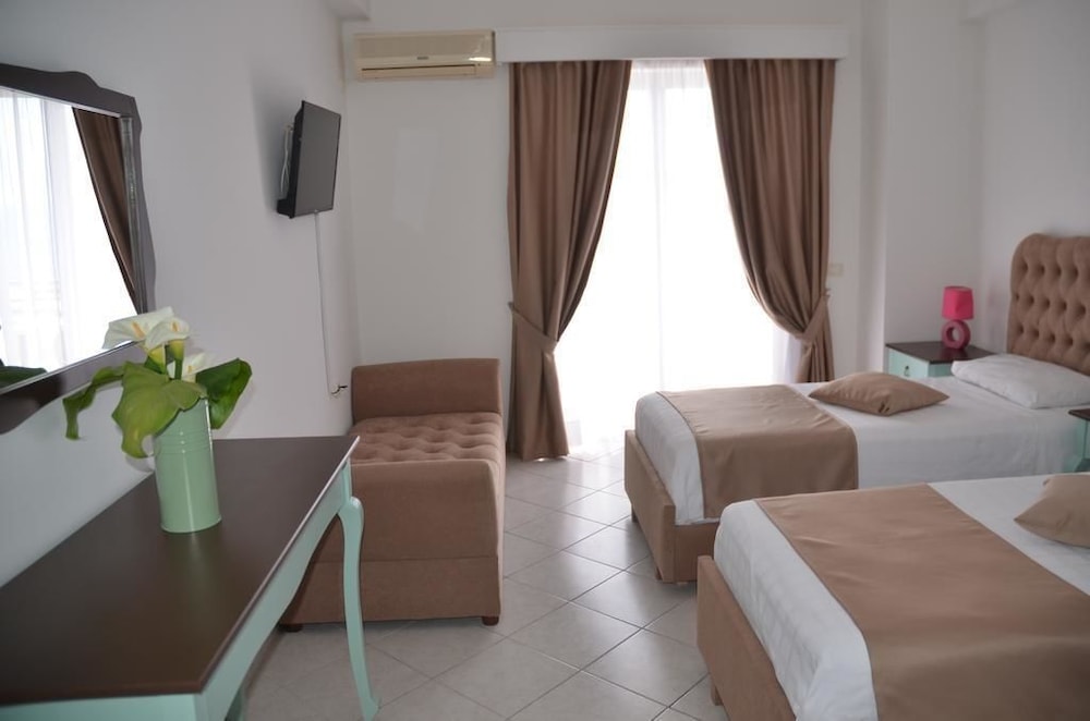 EPIRUS HOTEL 11/50