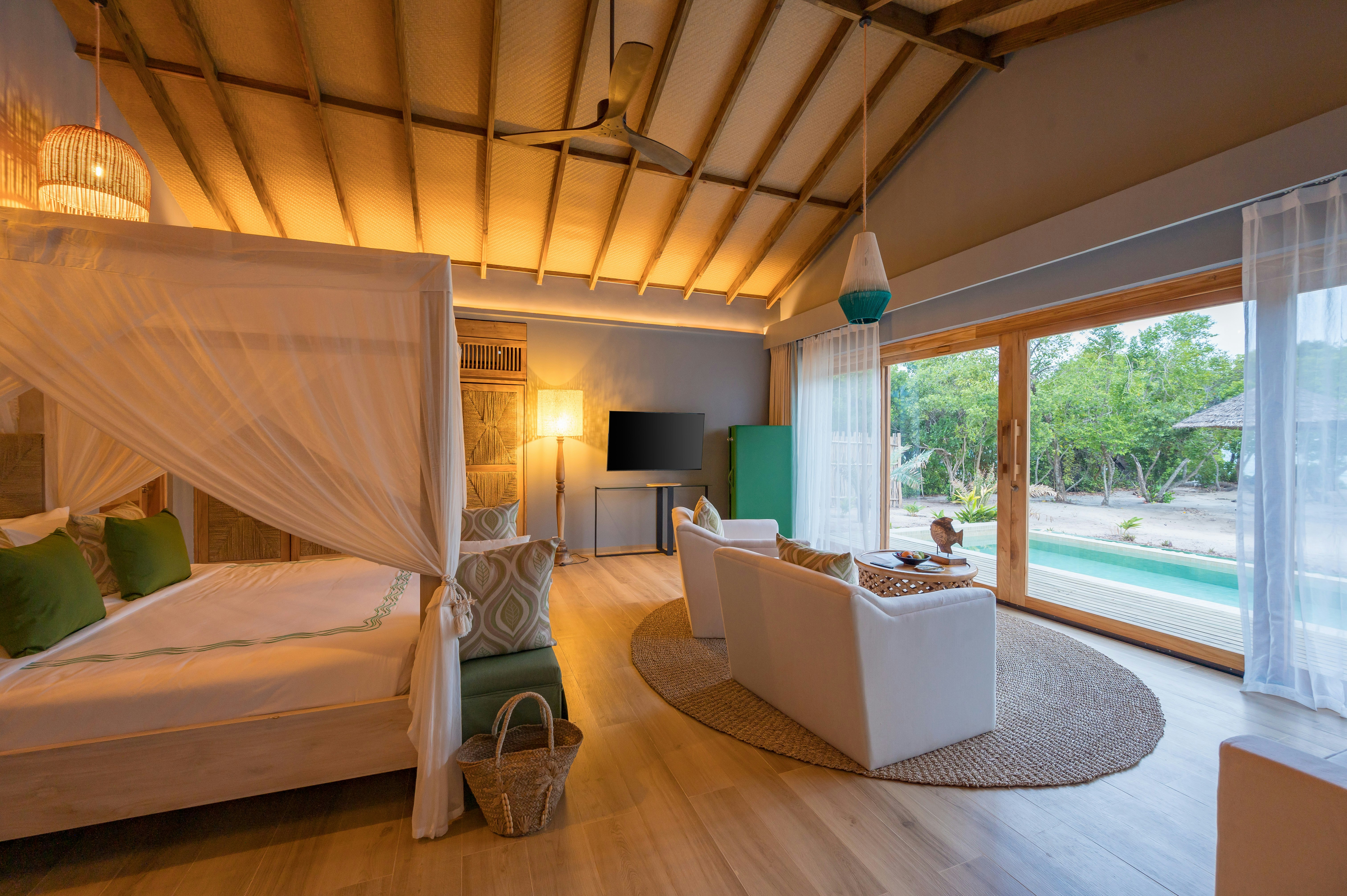 Sunrise, Villa
