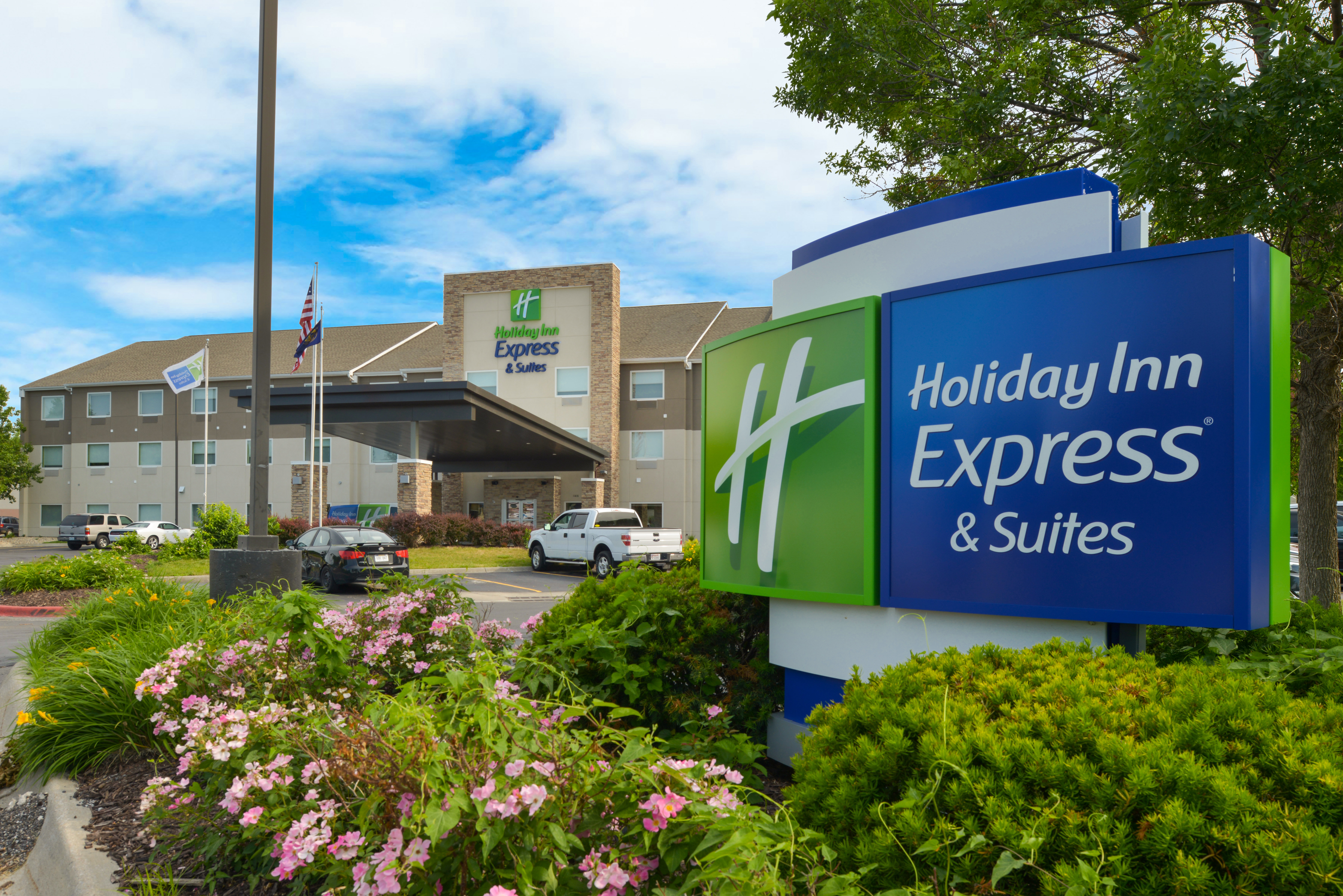 Holiday Inn Express And Suites Omaha 120th And Maple 3/56