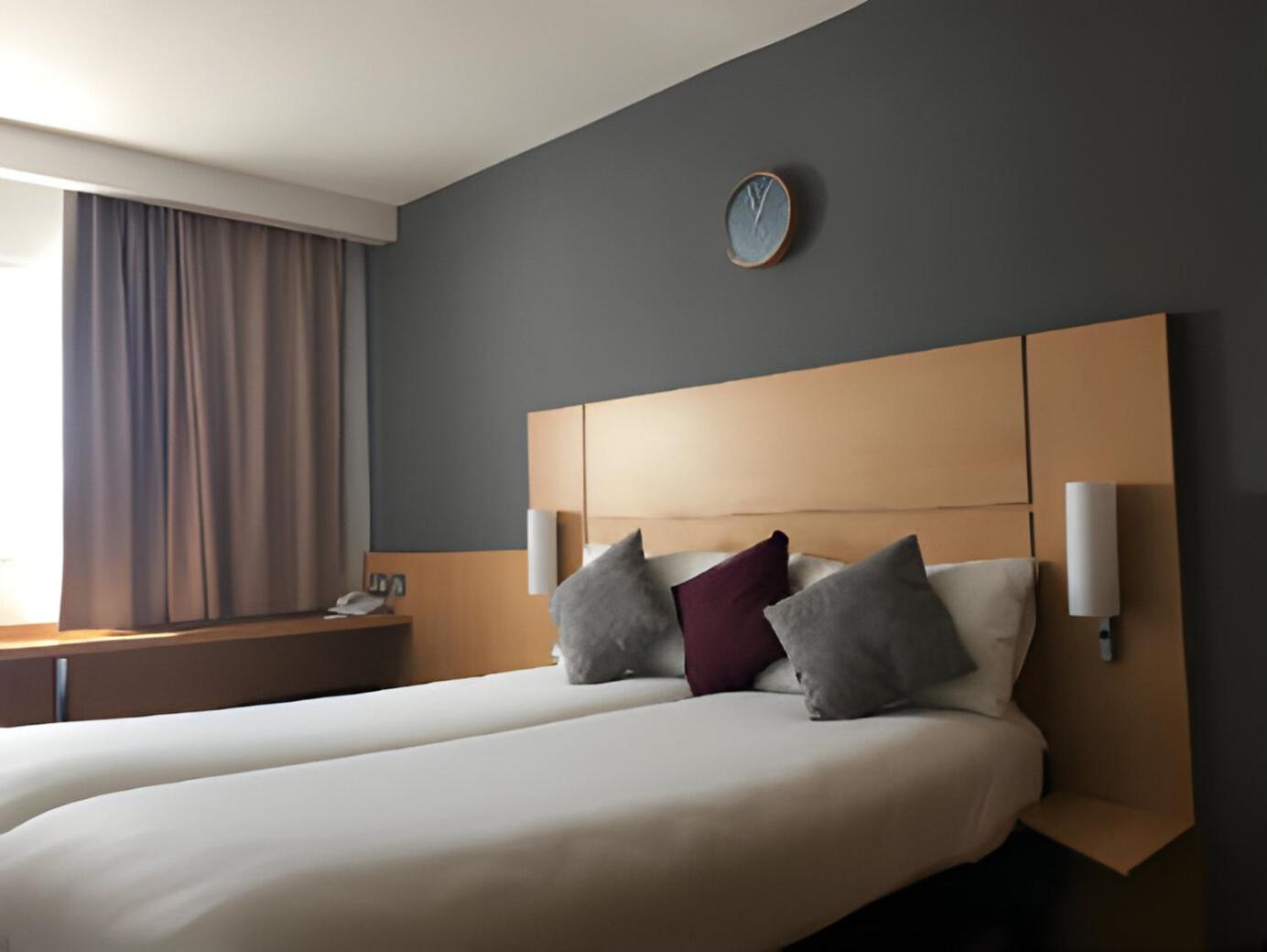 My Room, Standard, Twin Beds
